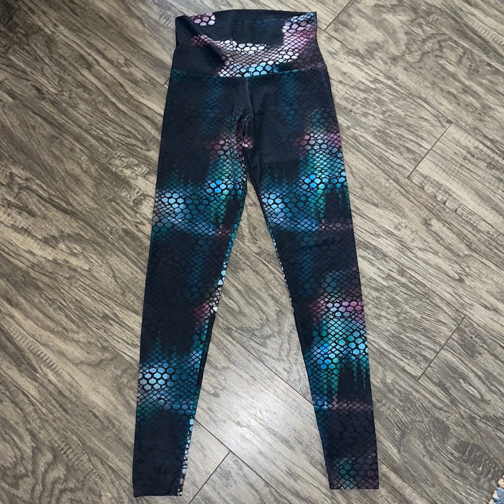 Onzie yoga pants